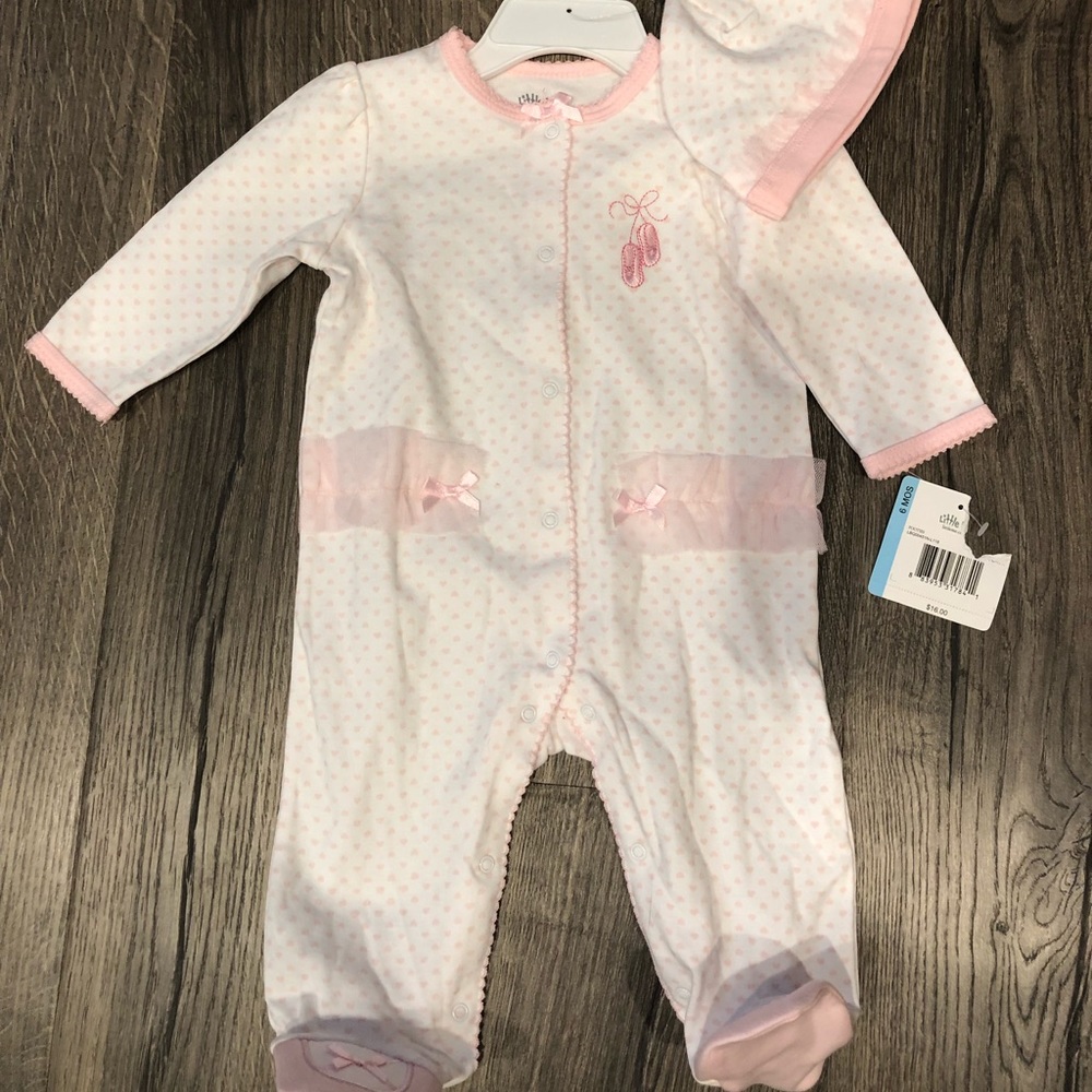 NWT Little Me Onesie Pajama & Hat Set (3-6 Month)